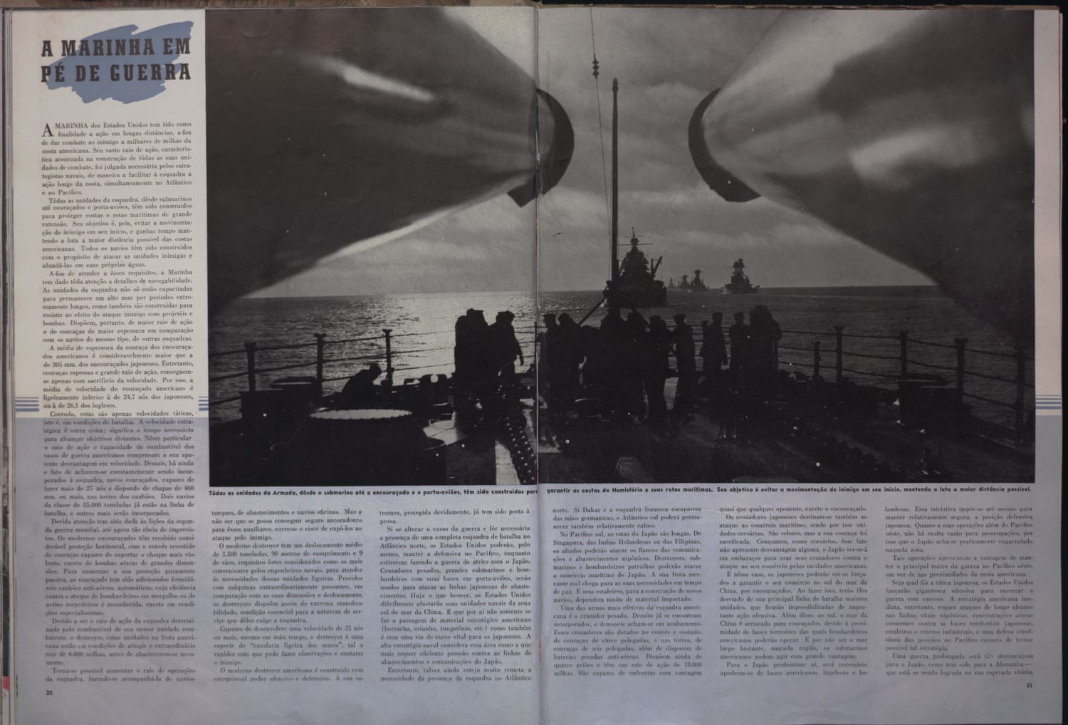 Imagem de navios de guerra da Marinha americana em operação oceânica durante a Segunda Guerra Mundial.