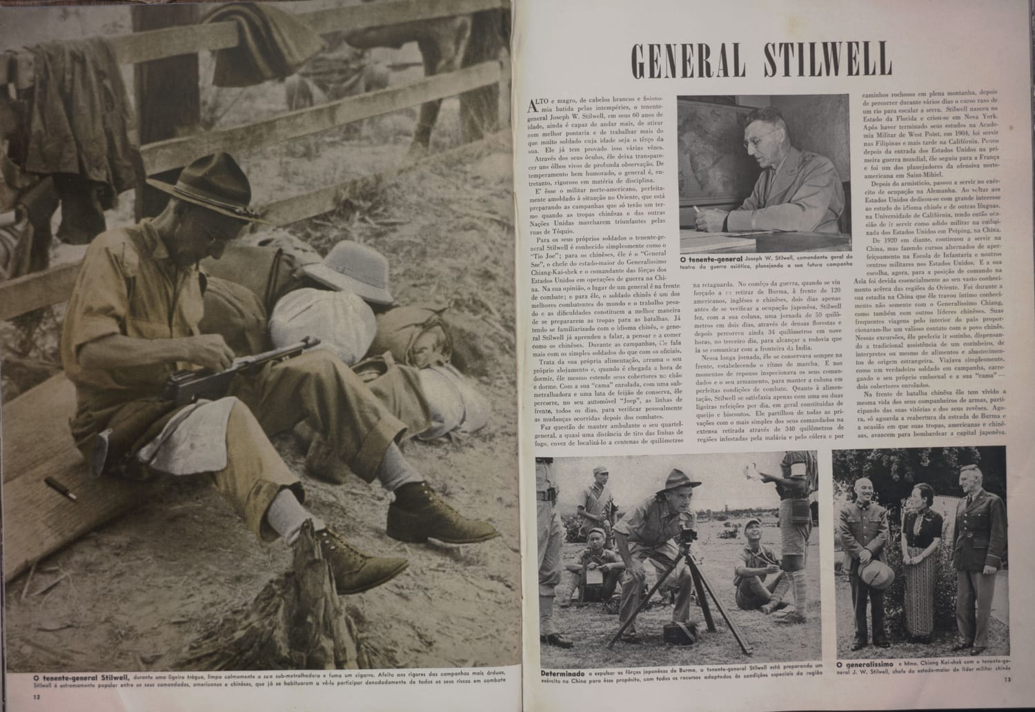 Retrato do General Stilwell em uniforme militar durante suas atividades de comando.