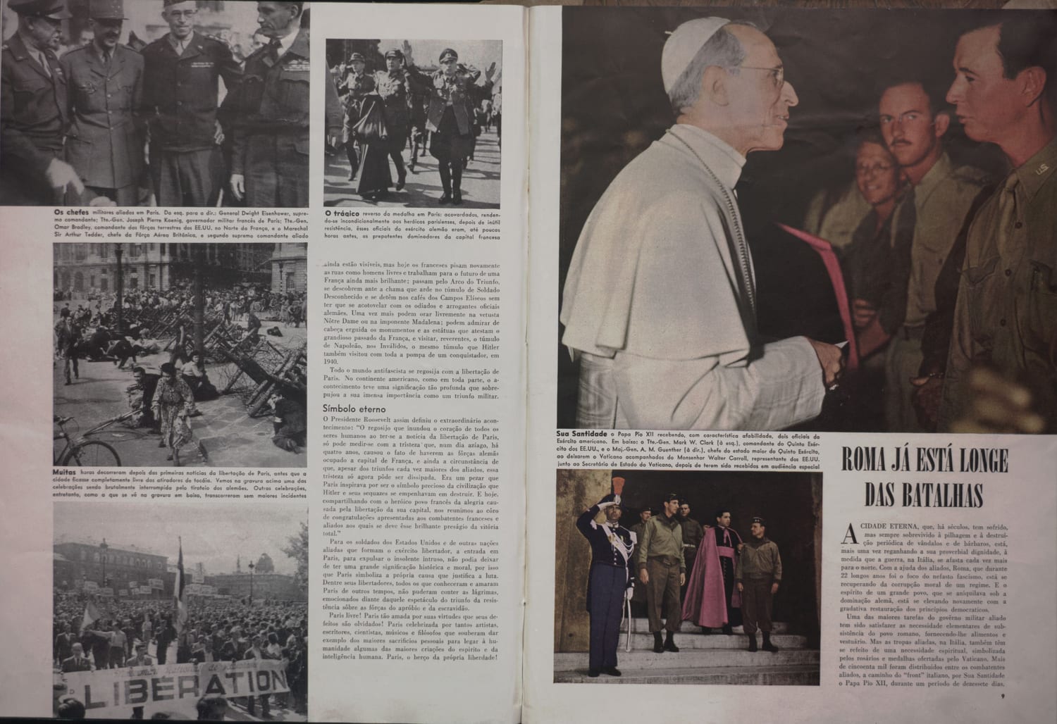 Fotografia dos principais generais aliados reunidos em Paris após a libertação, incluindo Eisenhower, Bradley, Koenig e Tedder.