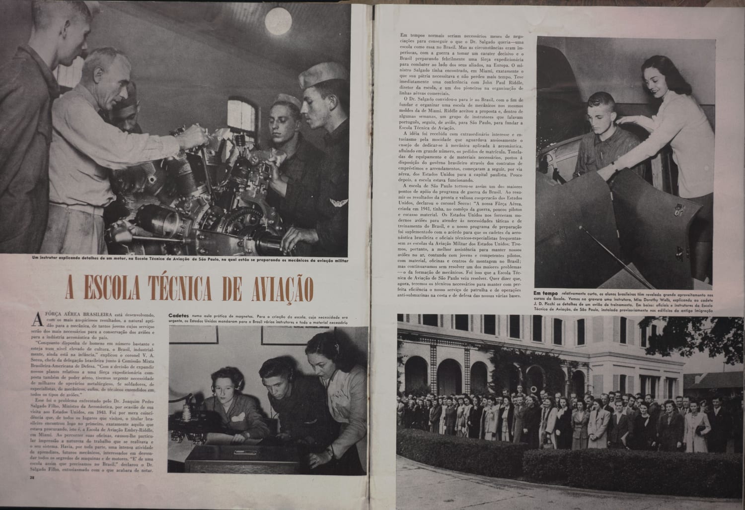 Aula prática de mecânica de motores de aviação na Escola Técnica de Aviação de São Paulo.
